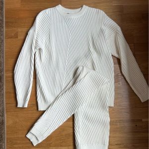 WHITE CABLE KNIT SWEAT SET